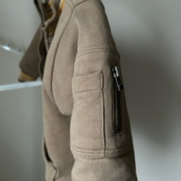 Varsity jacket 18 months - 2T - Picture 5 of 7